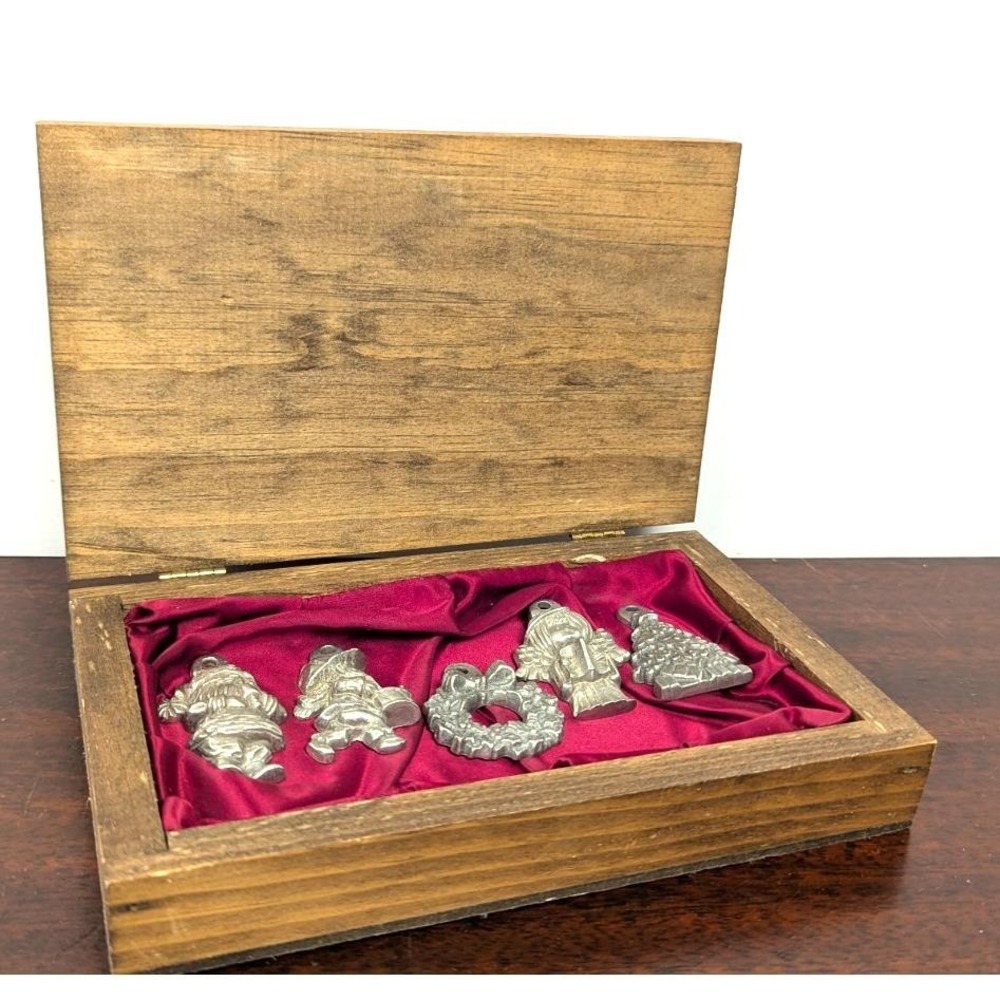 Vintage Hampshire Pewter Christmas Ornament Set Santa Angel Tree Drummer‎ Wreath